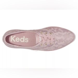 Keds Pink Lace Pointed Toe Sneaker